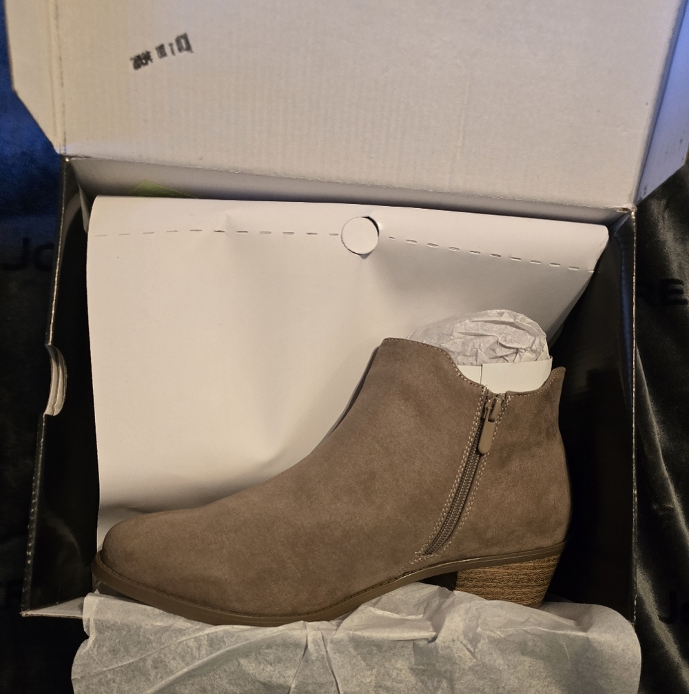 TORRID Ankle Bootie Size 11.5 - Picture 6 of 7